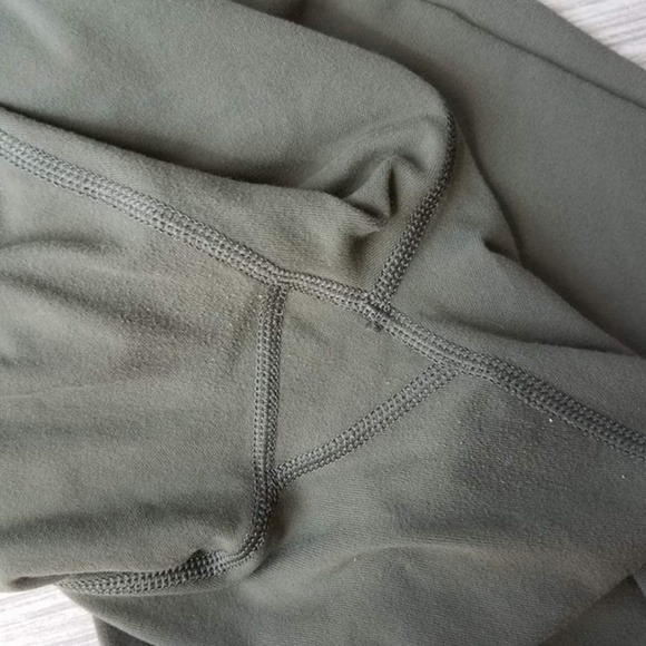 VGUC Lululemon Fatigue Barre Star tights size 6 - Picture 6 of 8